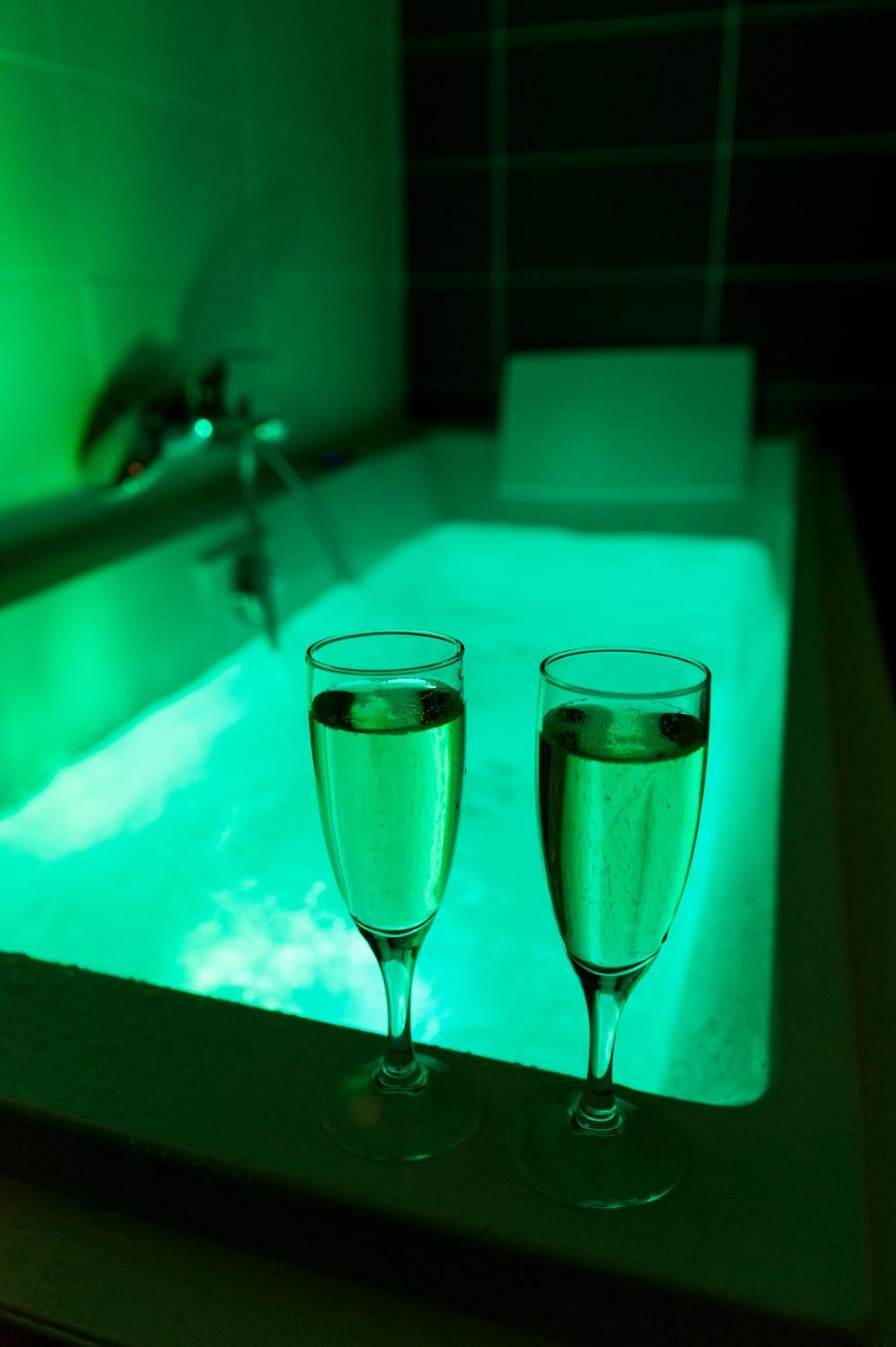 Brit Hotel Macon Centre Gare Zewnętrze zdjęcie