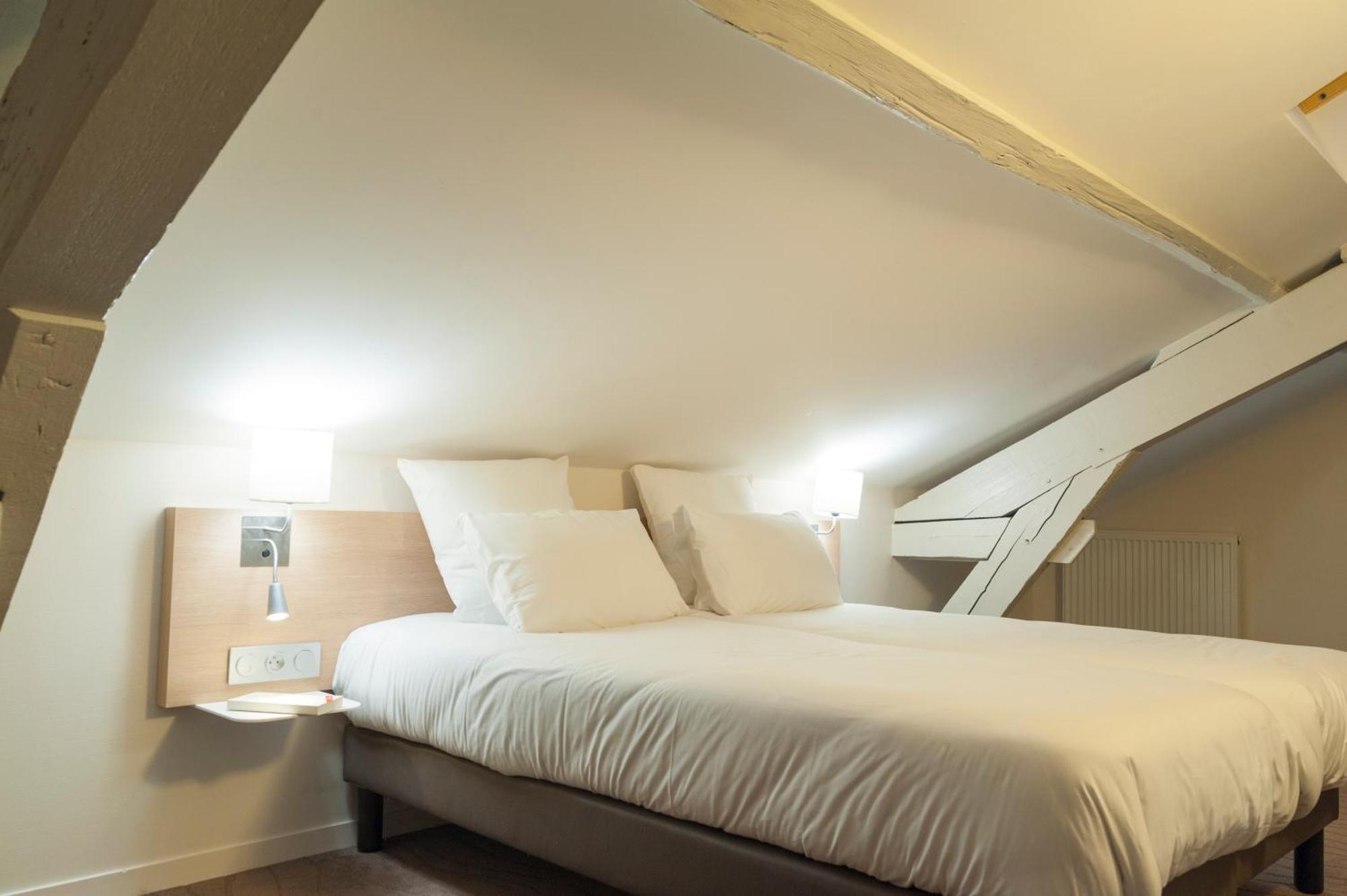 Brit Hotel Macon Centre Gare Zewnętrze zdjęcie