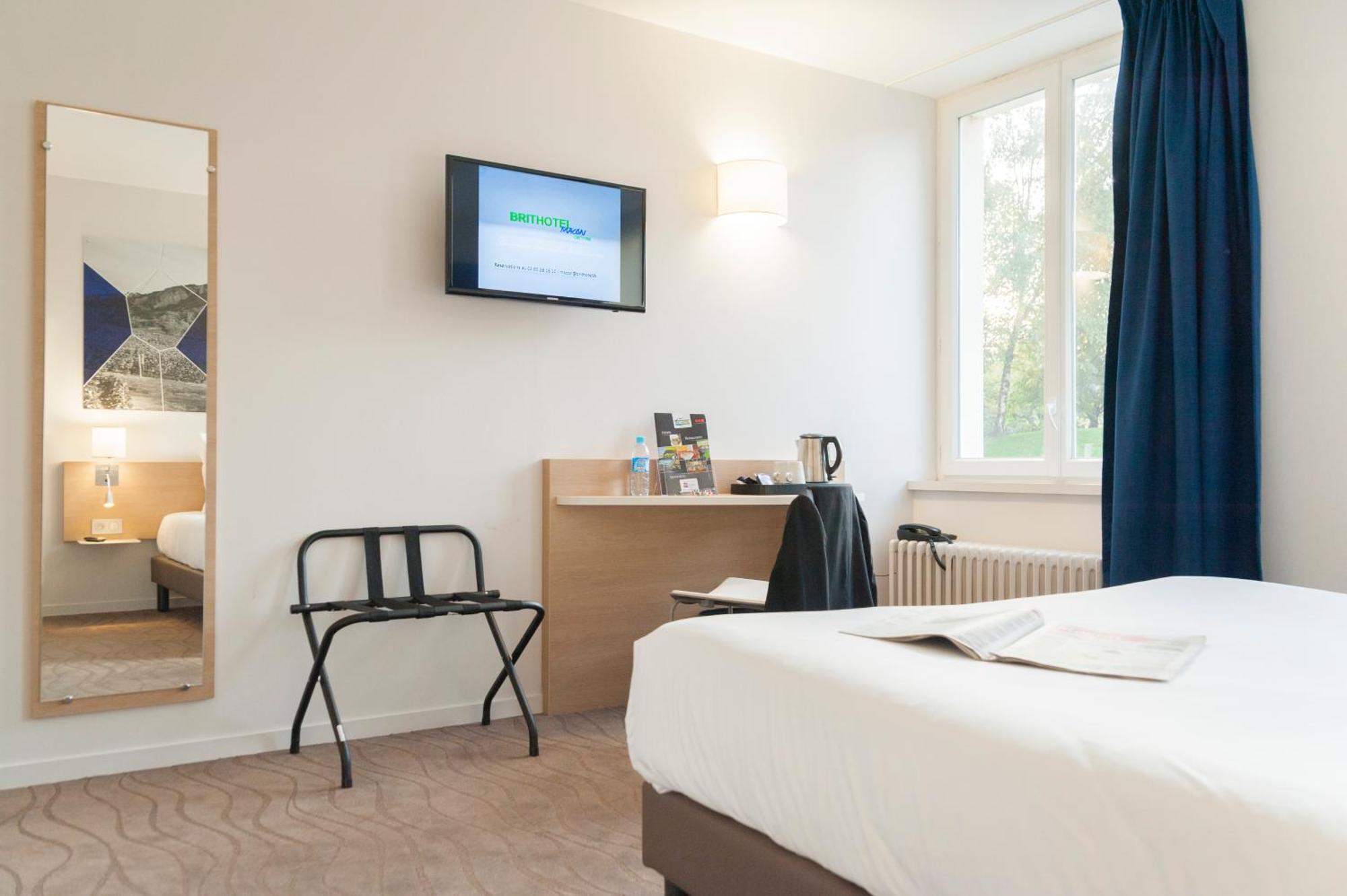 Brit Hotel Macon Centre Gare Zewnętrze zdjęcie