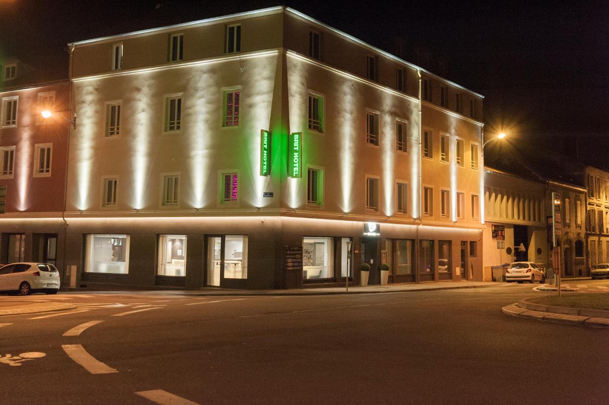Brit Hotel Macon Centre Gare Zewnętrze zdjęcie